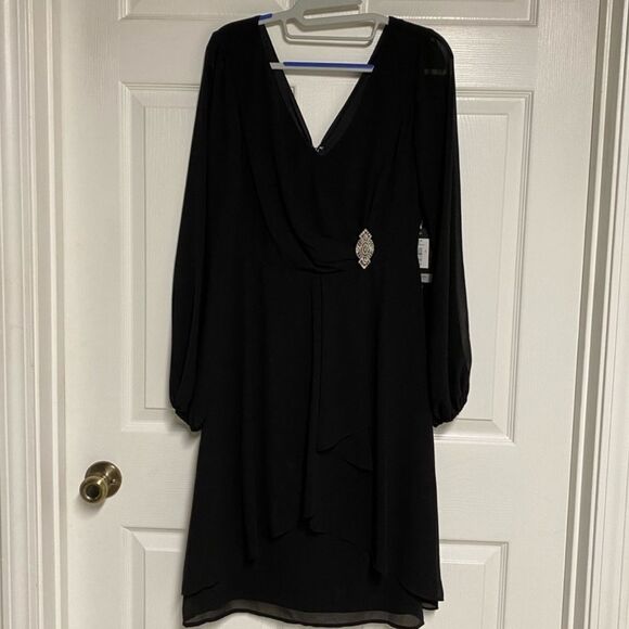 MARINA  NWT Size 6 Black Sheath Dress with Bishop Sleeves - Picture 1 of 10